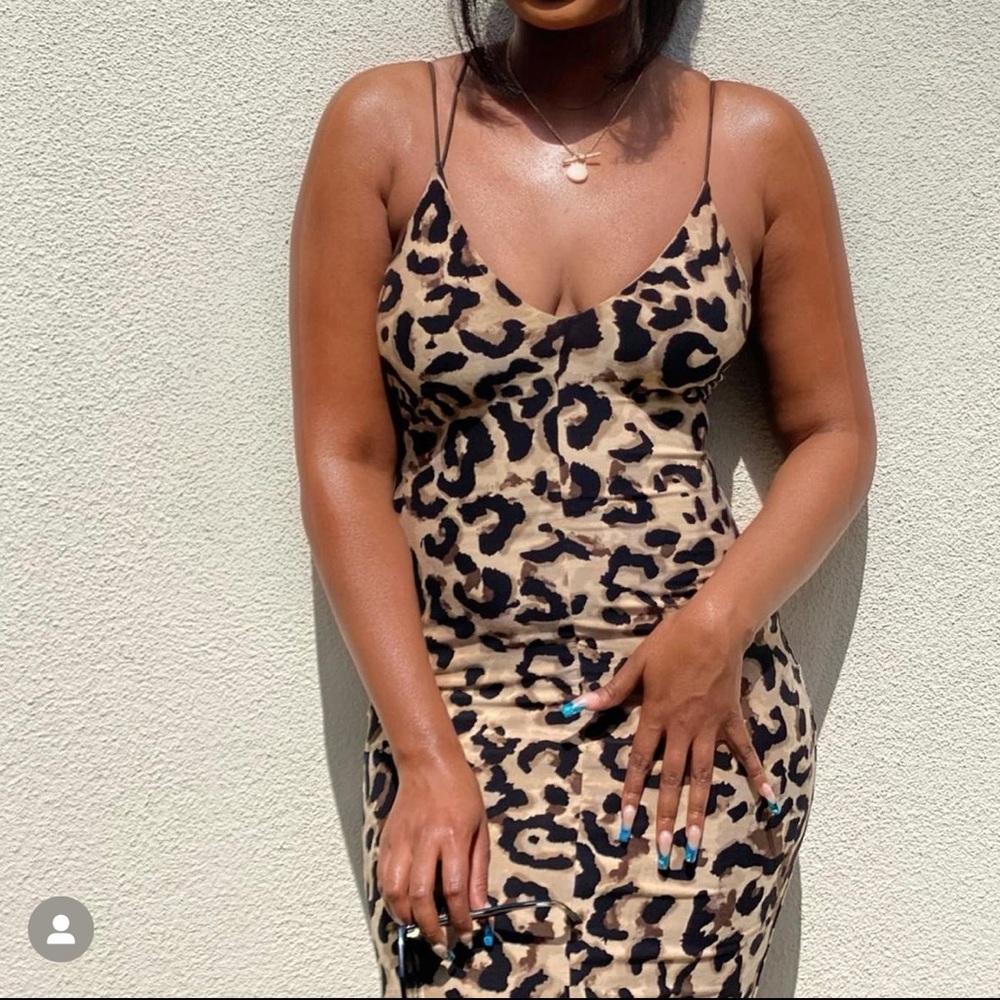 Fitted midi Dress